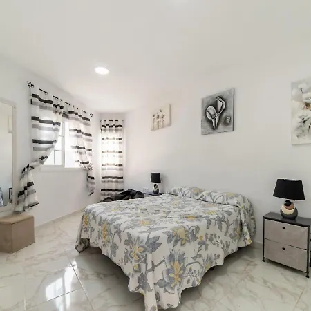 Charming In Near Centre Igueste de Candelaria